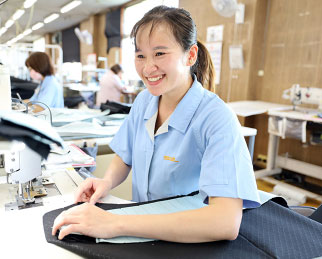 男性も外国人スタッフも活躍中！